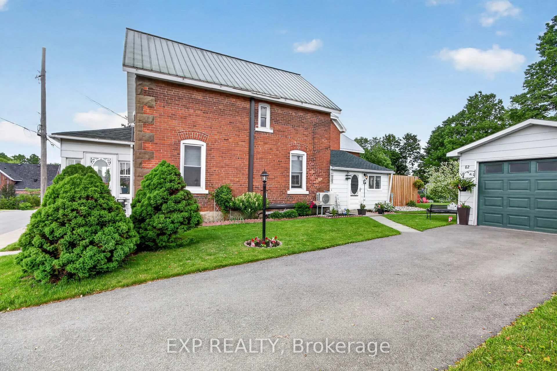 Photo 40 of 82 Munro Street, Carleton Place, Carleton Place — HOMEH