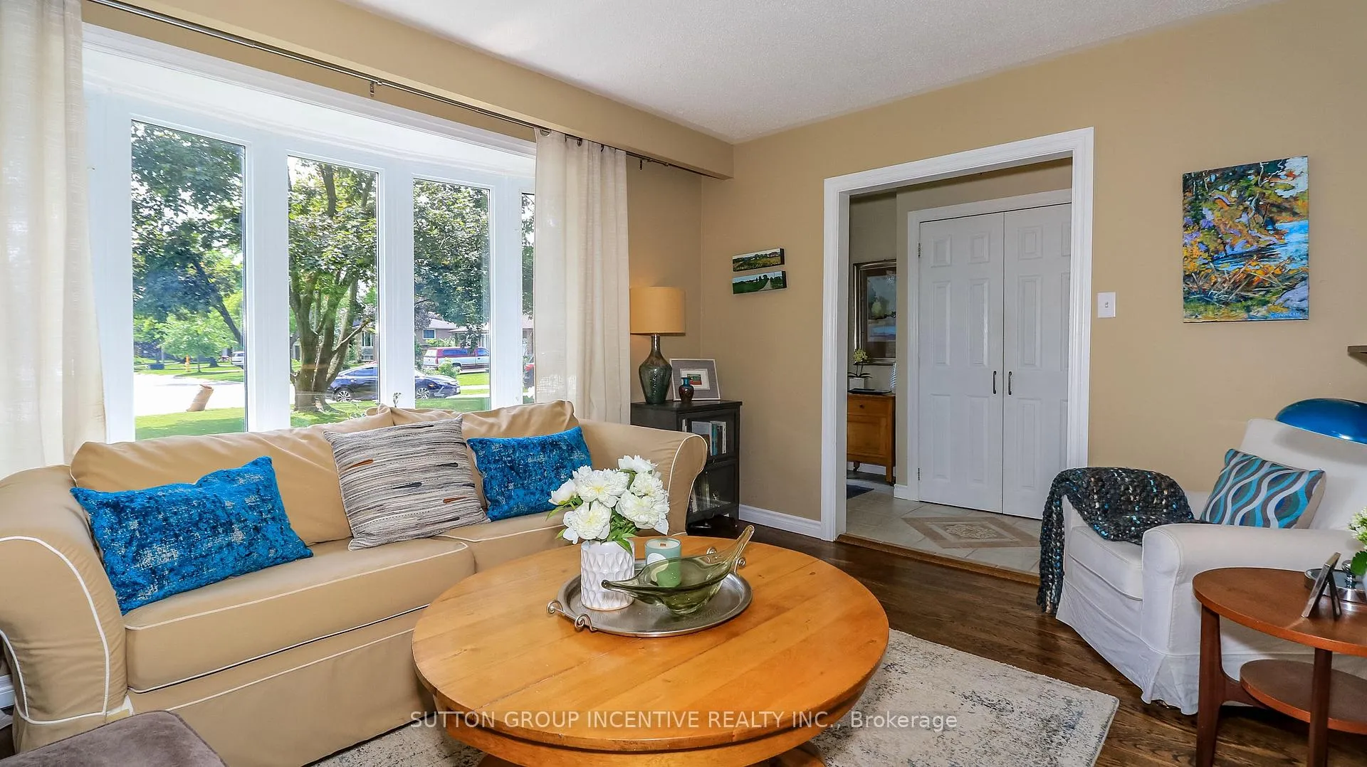 Photo 7 of 18 Jill's Court, Barrie, Grove East — HOMEH