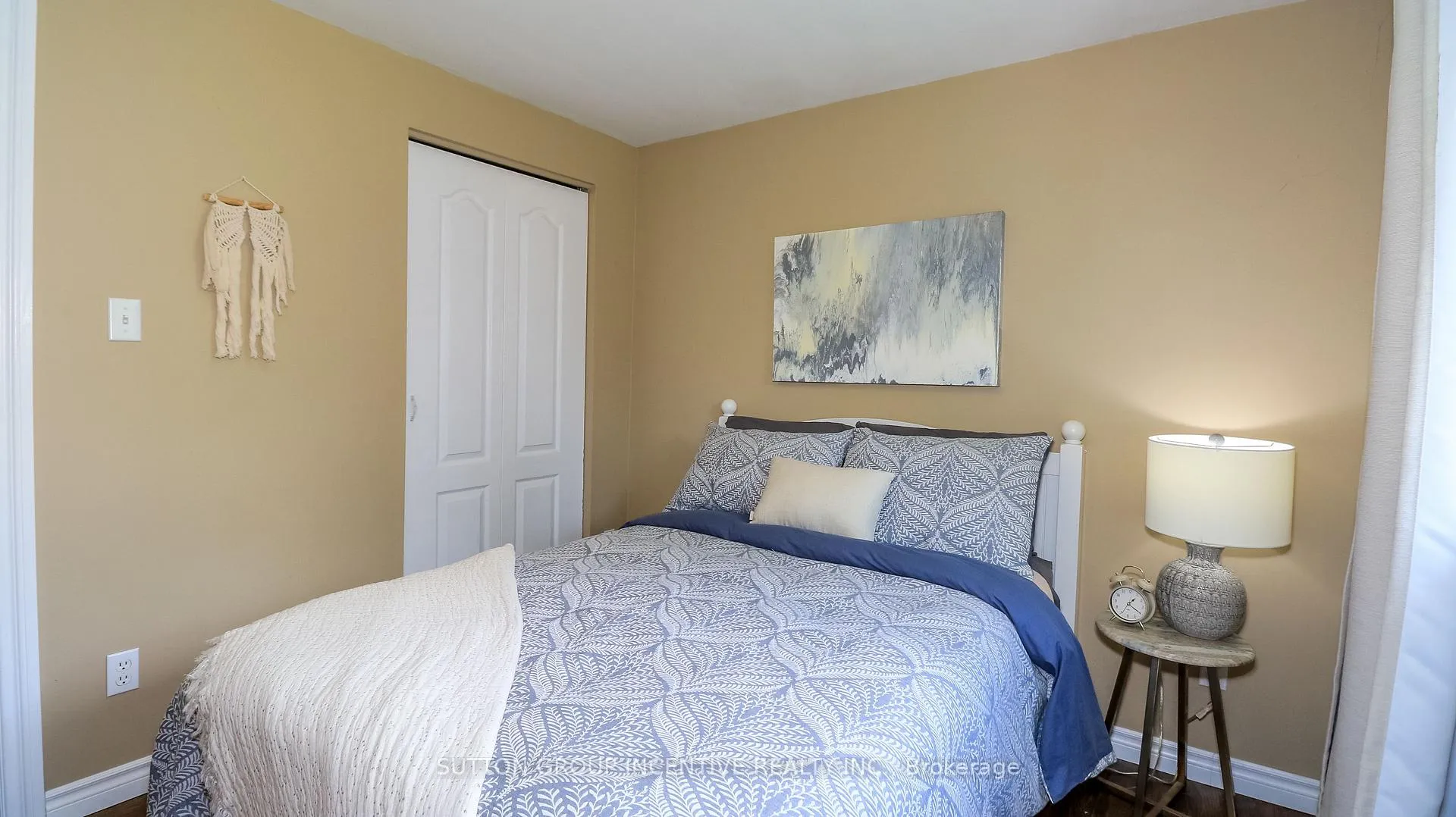 Photo 13 of 18 Jill's Court, Barrie, Grove East — HOMEH