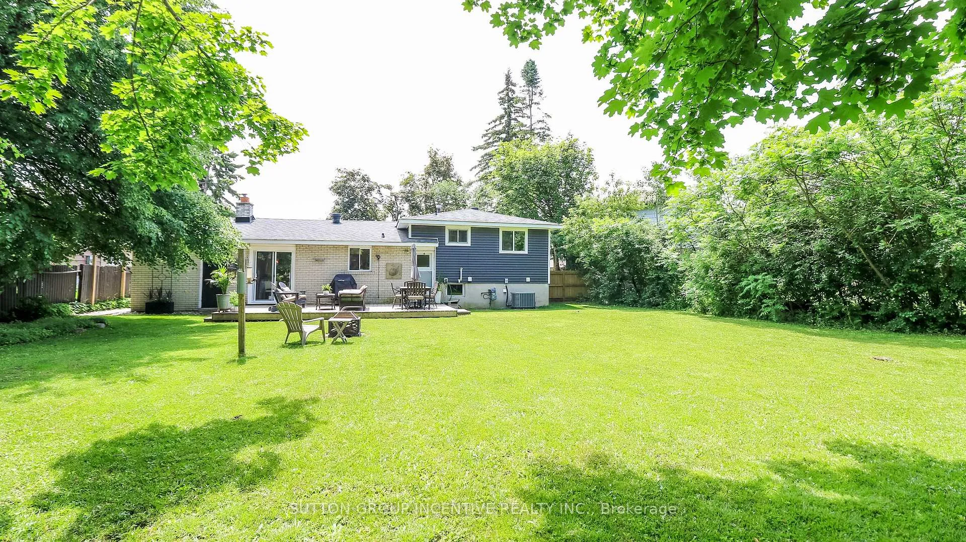 Photo 26 of 18 Jill's Court, Barrie, Grove East — HOMEH