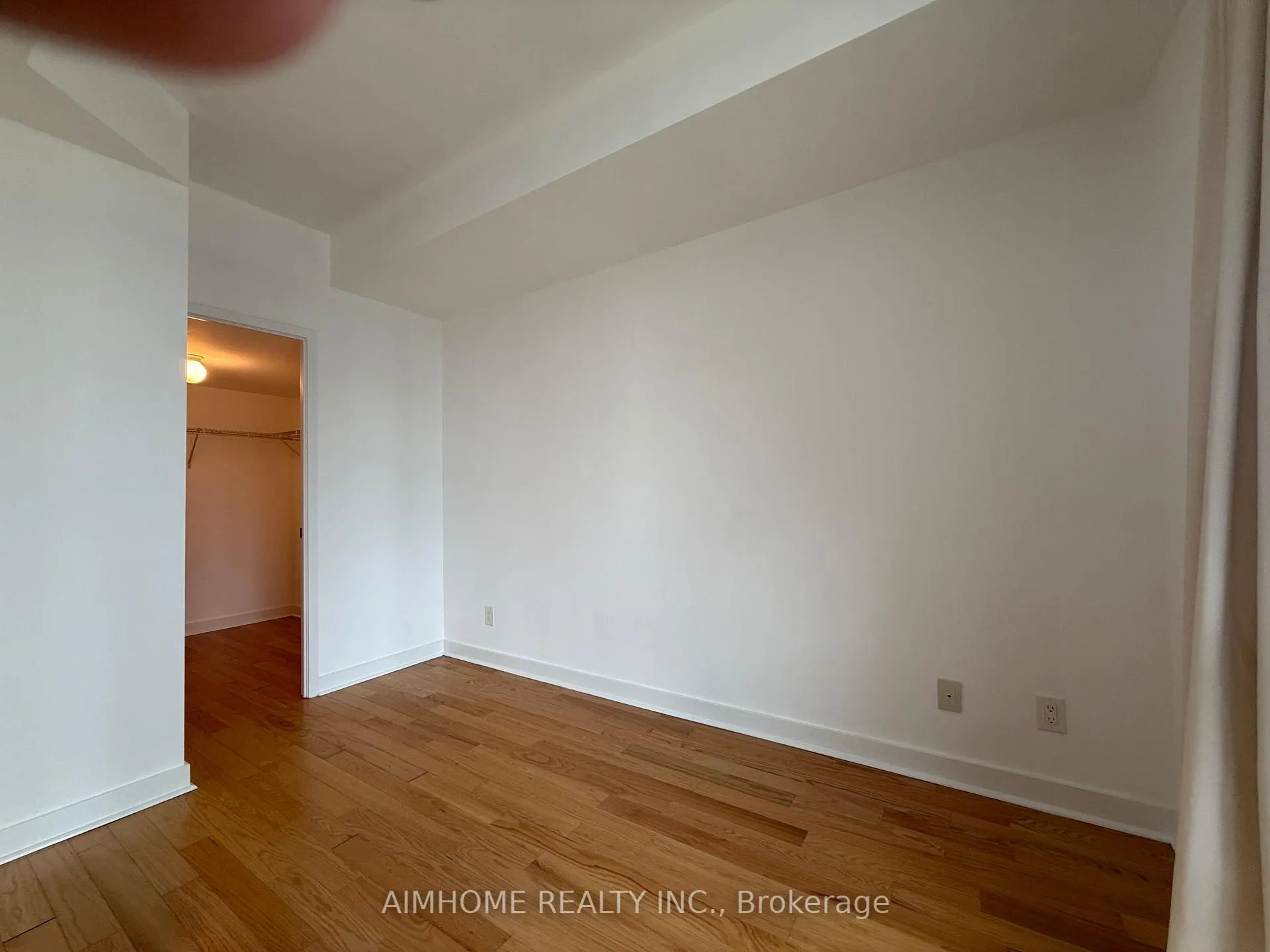 Photo 7 of Unit 921, 320 Richmond Street E, Toronto, Moss Park — HOMEH
