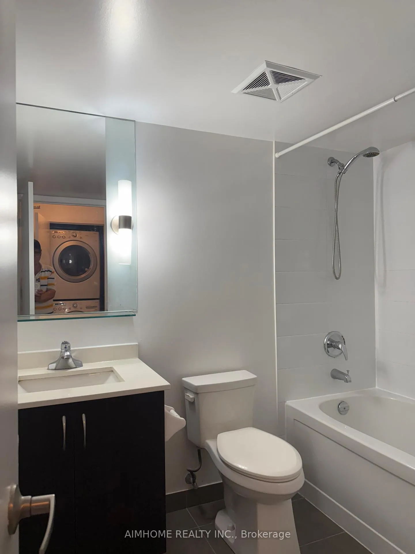 Photo 8 of Unit 921, 320 Richmond Street E, Toronto, Moss Park — HOMEH