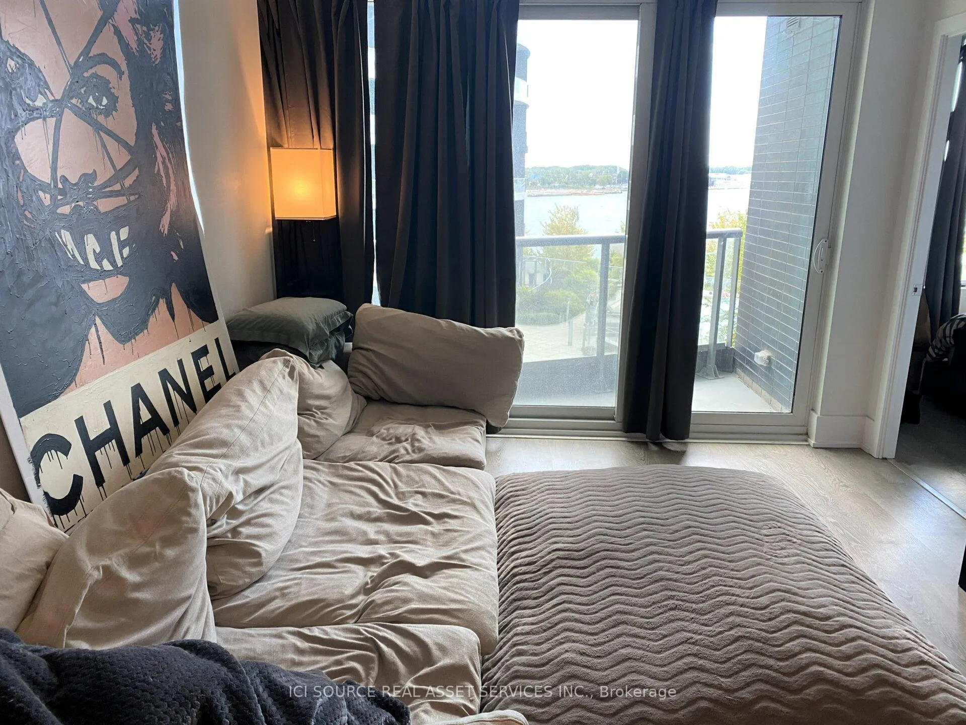 Photo 6 of Unit 407, 1 Edgewater Drive, Toronto, Waterfront Communities — HOMEH