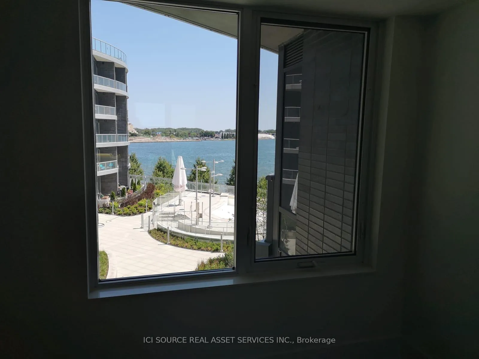 Photo 13 of Unit 407, 1 Edgewater Drive, Toronto, Waterfront Communities — HOMEH