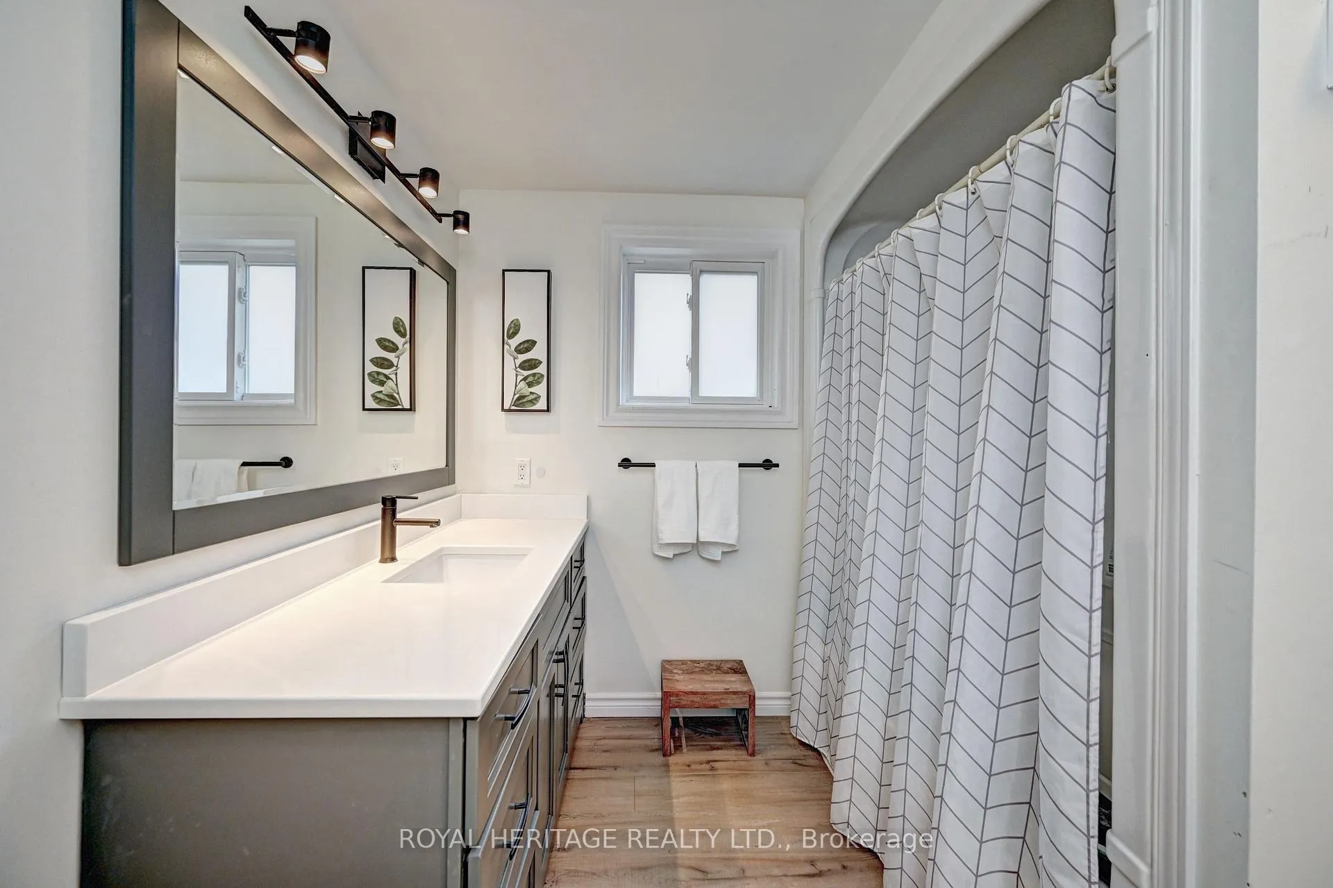 Photo 24 of 16 Dawn Ridge Drive NE, Kitchener — HOMEH