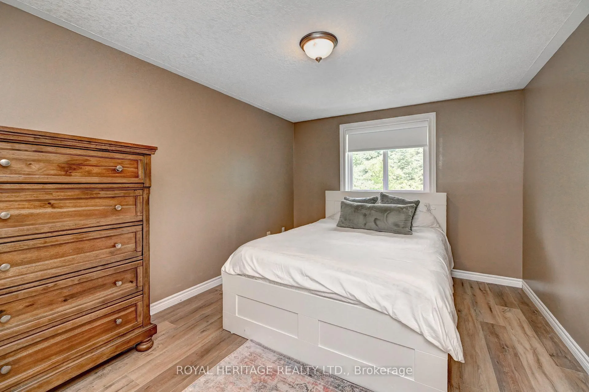 Photo 28 of 16 Dawn Ridge Drive NE, Kitchener — HOMEH
