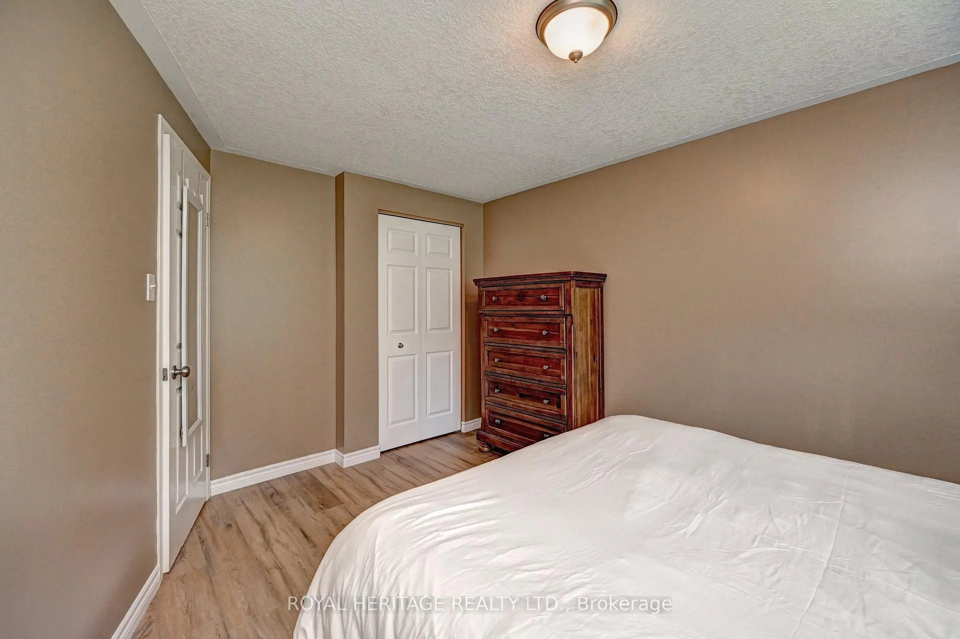 Photo 29 of 16 Dawn Ridge Drive NE, Kitchener — HOMEH