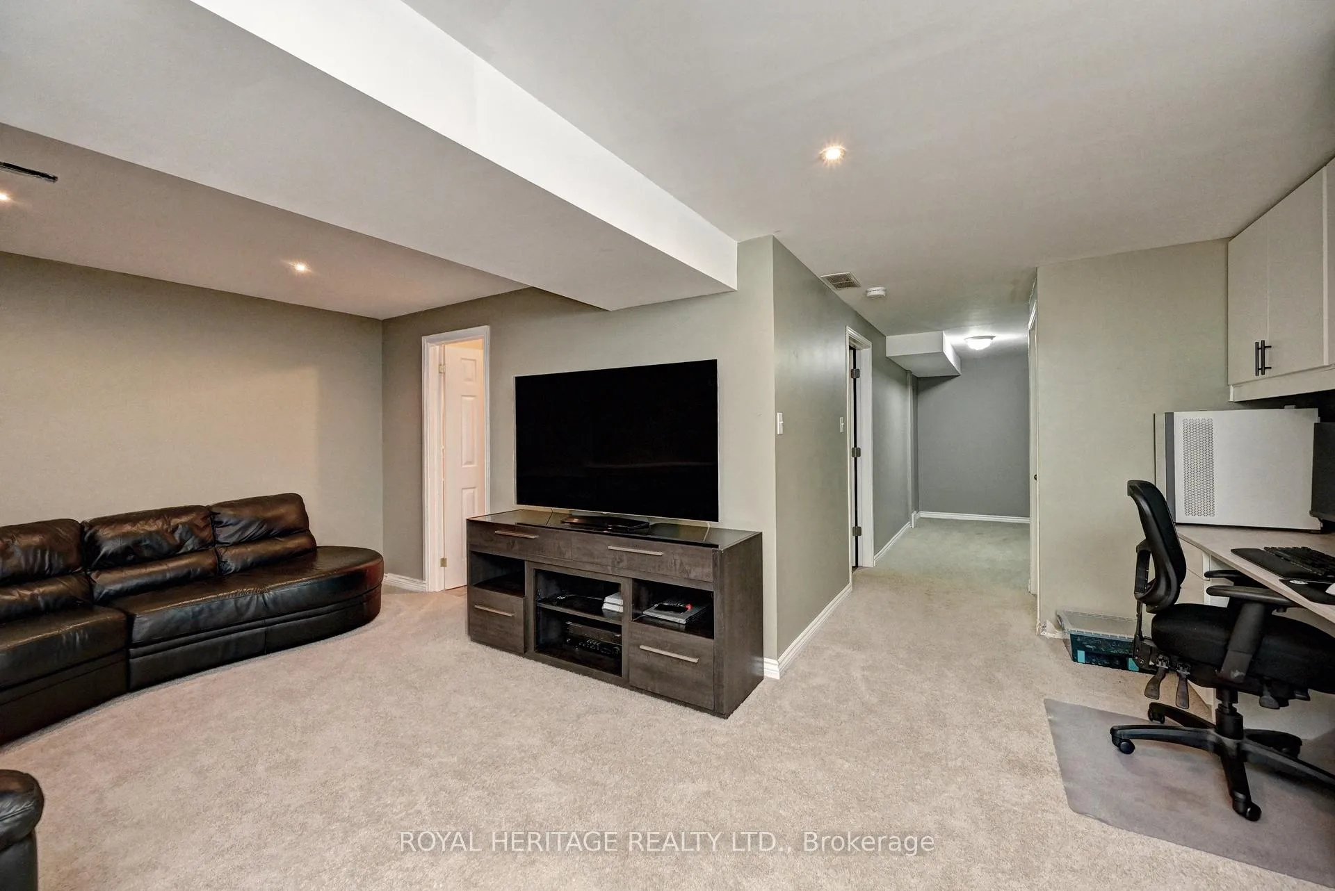 Photo 32 of 16 Dawn Ridge Drive NE, Kitchener — HOMEH