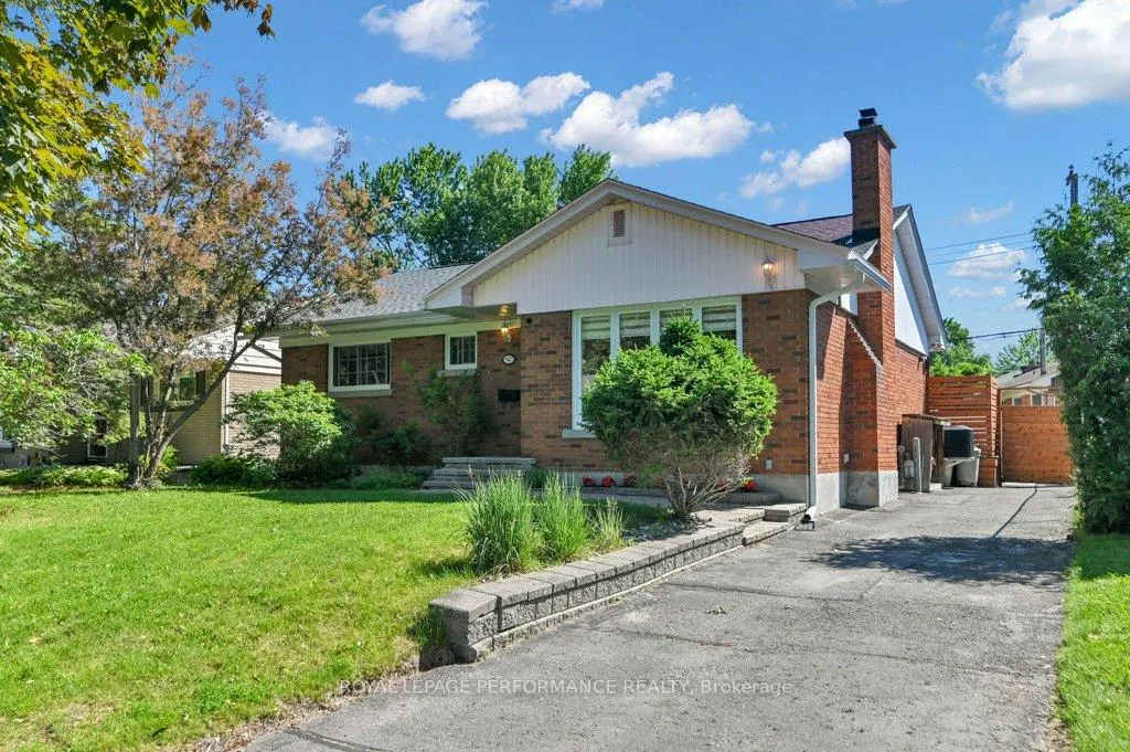 Photo 2 of 943 Arkell Street, Ottawa, Queensway Terrace North — HOMEH
