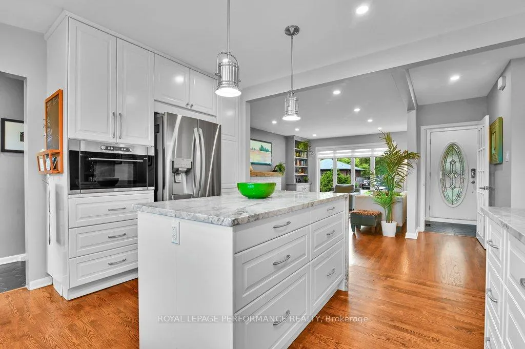Photo 10 of 943 Arkell Street, Ottawa, Queensway Terrace North — HOMEH
