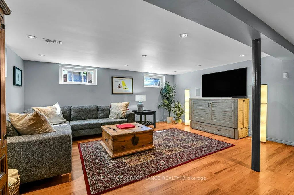 Photo 24 of 943 Arkell Street, Ottawa, Queensway Terrace North — HOMEH
