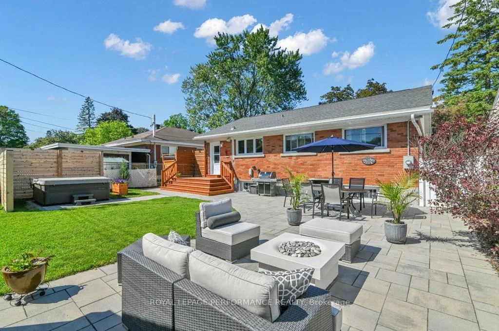 Photo 30 of 943 Arkell Street, Ottawa, Queensway Terrace North — HOMEH