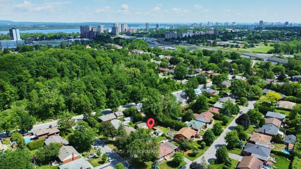 Photo 45 of 943 Arkell Street, Ottawa, Queensway Terrace North — HOMEH
