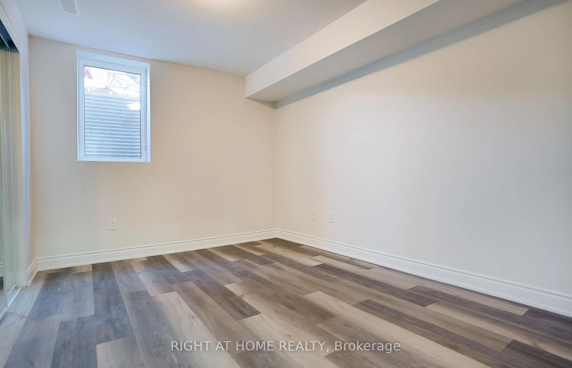 Photo 15 of Unit BSMT, 440 Downes Jackson Heights, Milton, Harrison — HOMEH