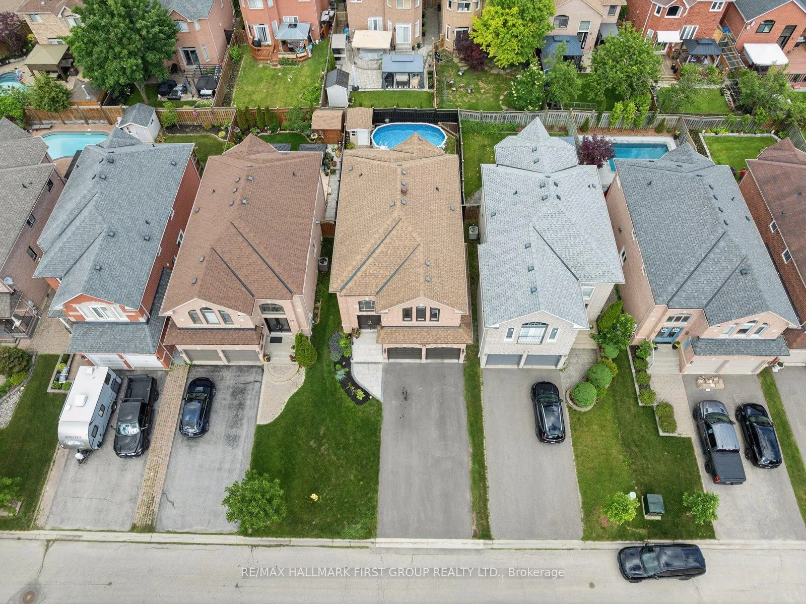 Photo 49 of 472 Summerpark Crescent, Pickering, Amberlea — HOMEH