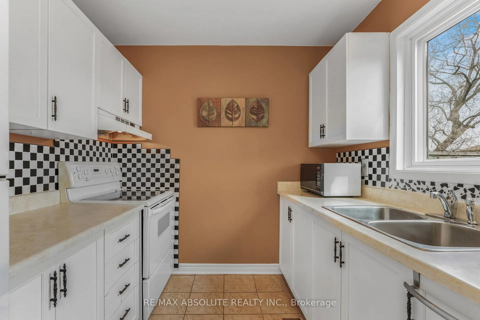 Photo 12 of 1970 Colorado Lane, Ottawa, Orleans/Sunridge — HOMEH