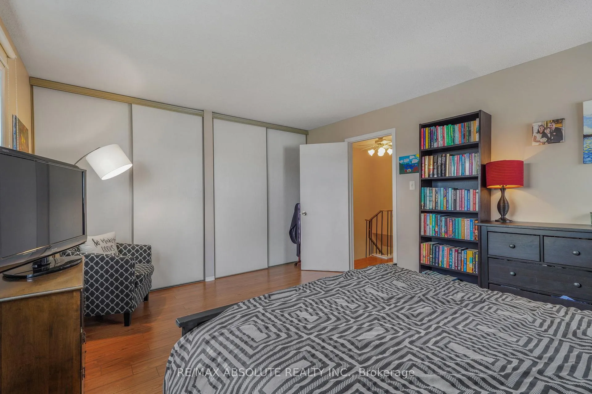 Photo 15 of 1970 Colorado Lane, Ottawa, Orleans/Sunridge — HOMEH
