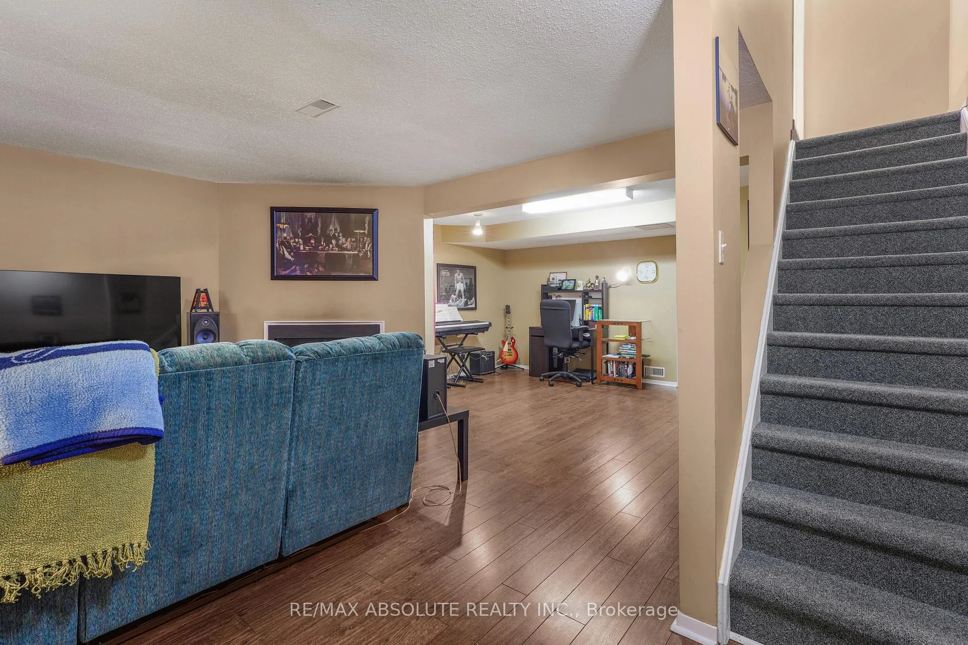Photo 19 of 1970 Colorado Lane, Ottawa, Orleans/Sunridge — HOMEH