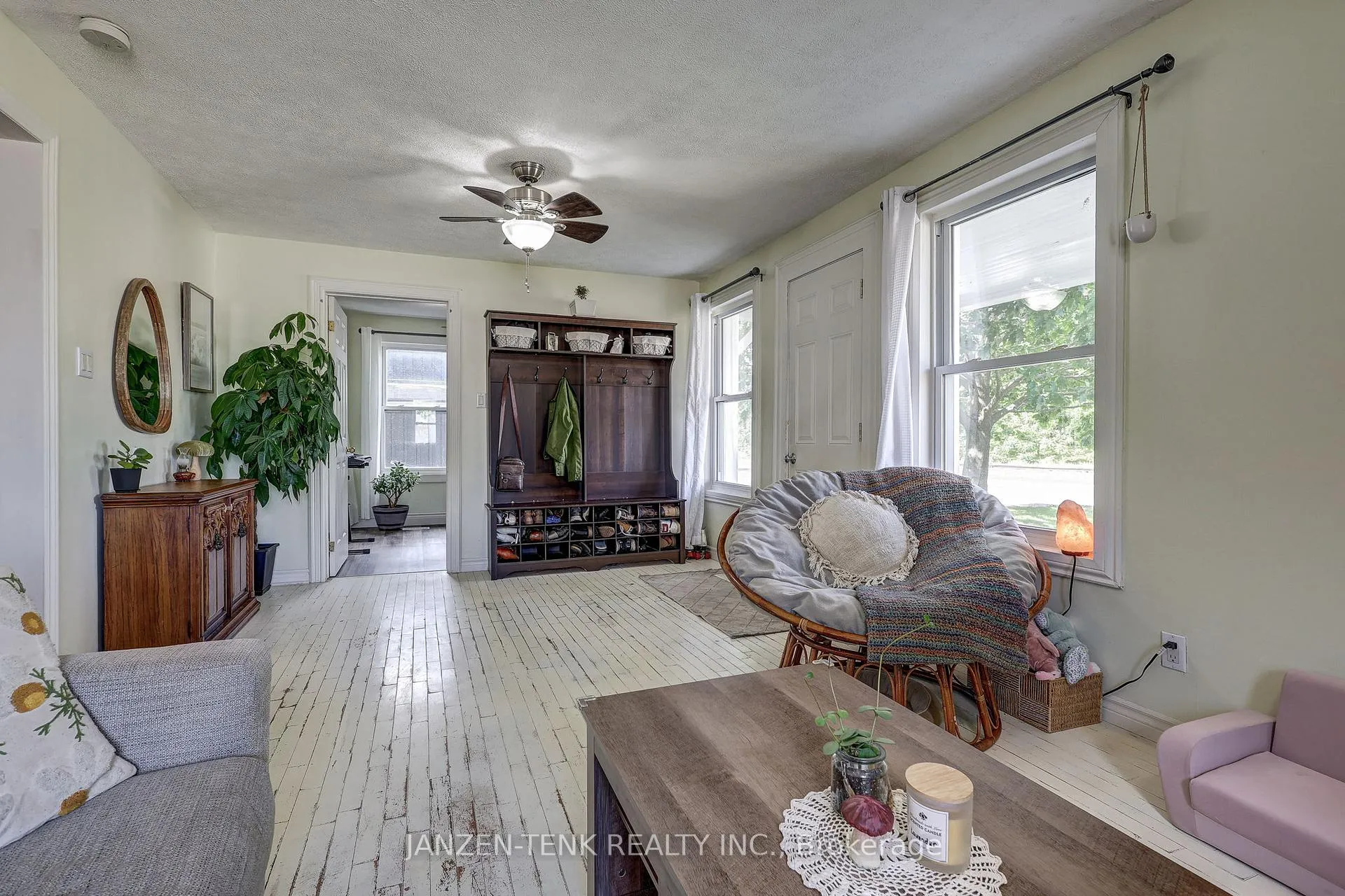 Photo 8 of 136 King Street, Tillsonburg — HOMEH