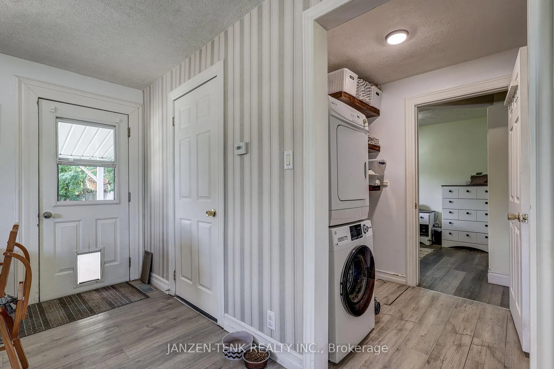 Photo 14 of 136 King Street, Tillsonburg — HOMEH