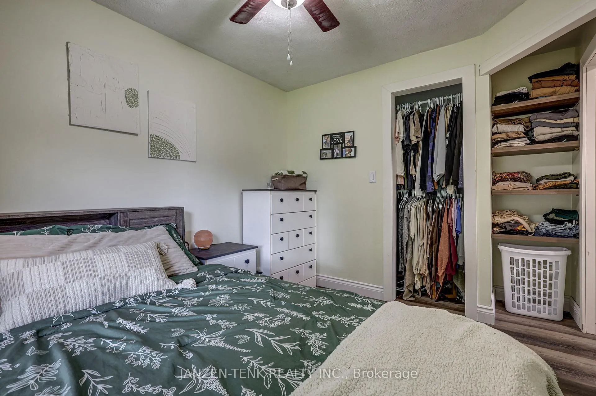 Photo 17 of 136 King Street, Tillsonburg — HOMEH