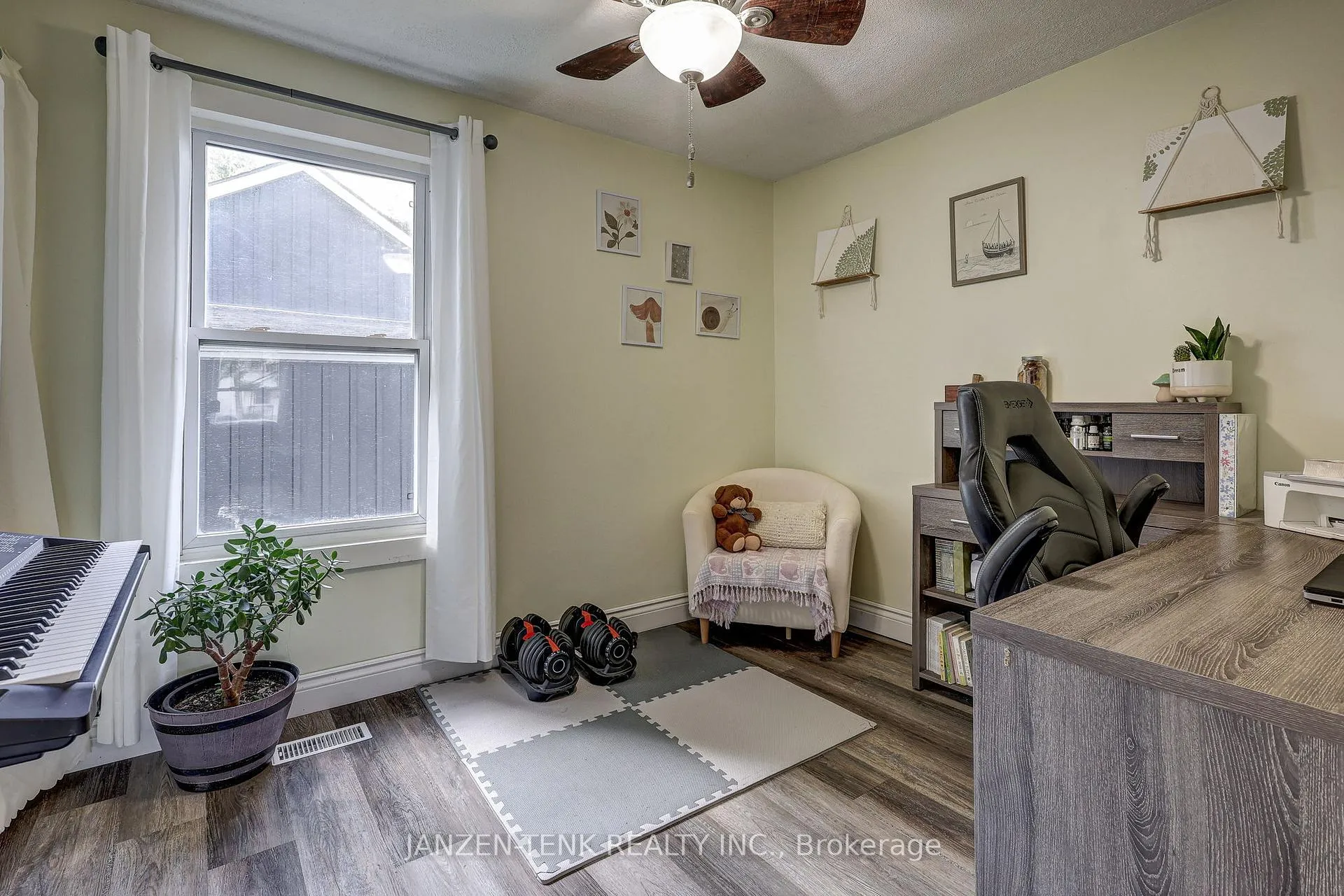 Photo 18 of 136 King Street, Tillsonburg — HOMEH