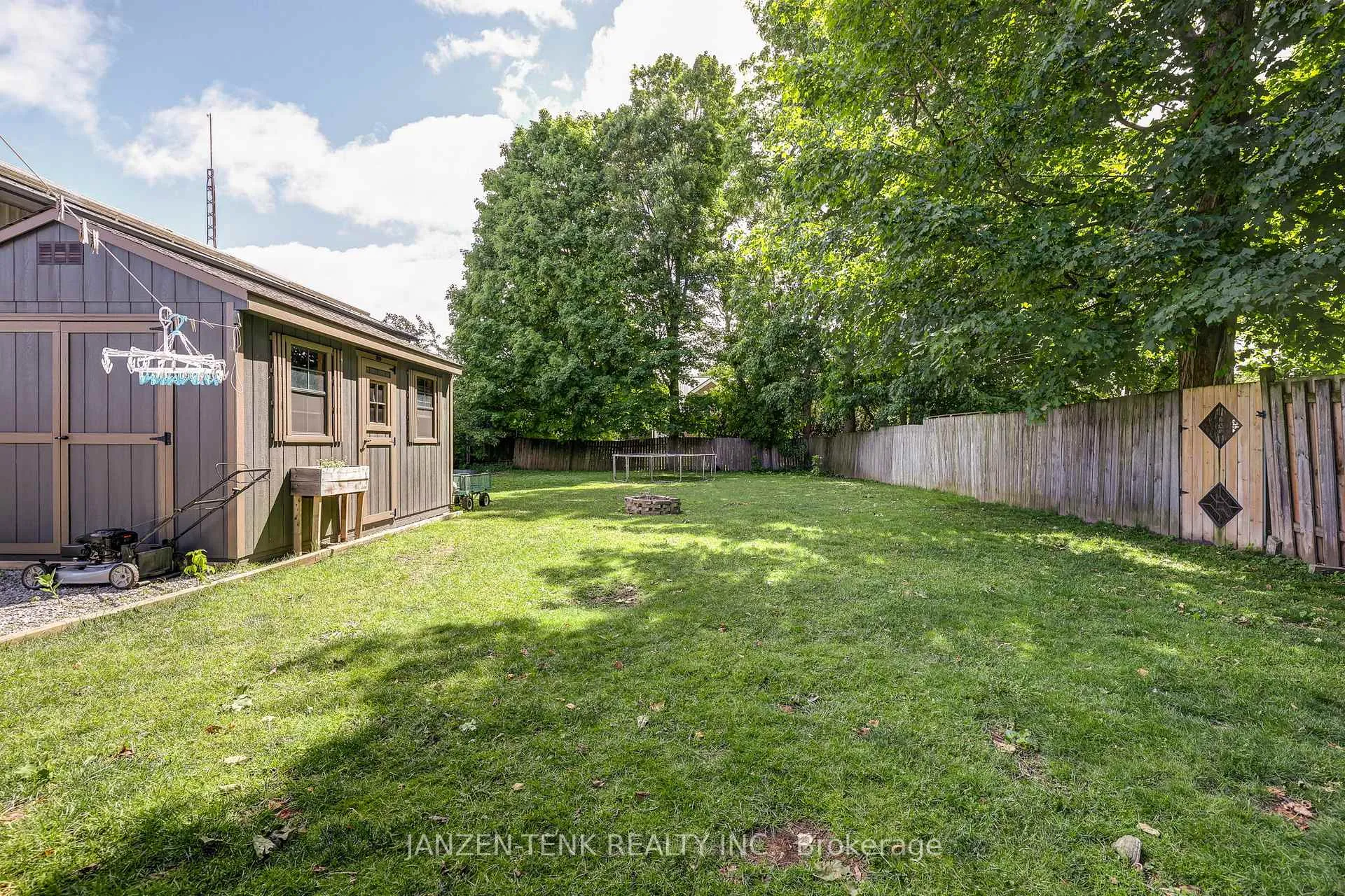 Photo 22 of 136 King Street, Tillsonburg — HOMEH