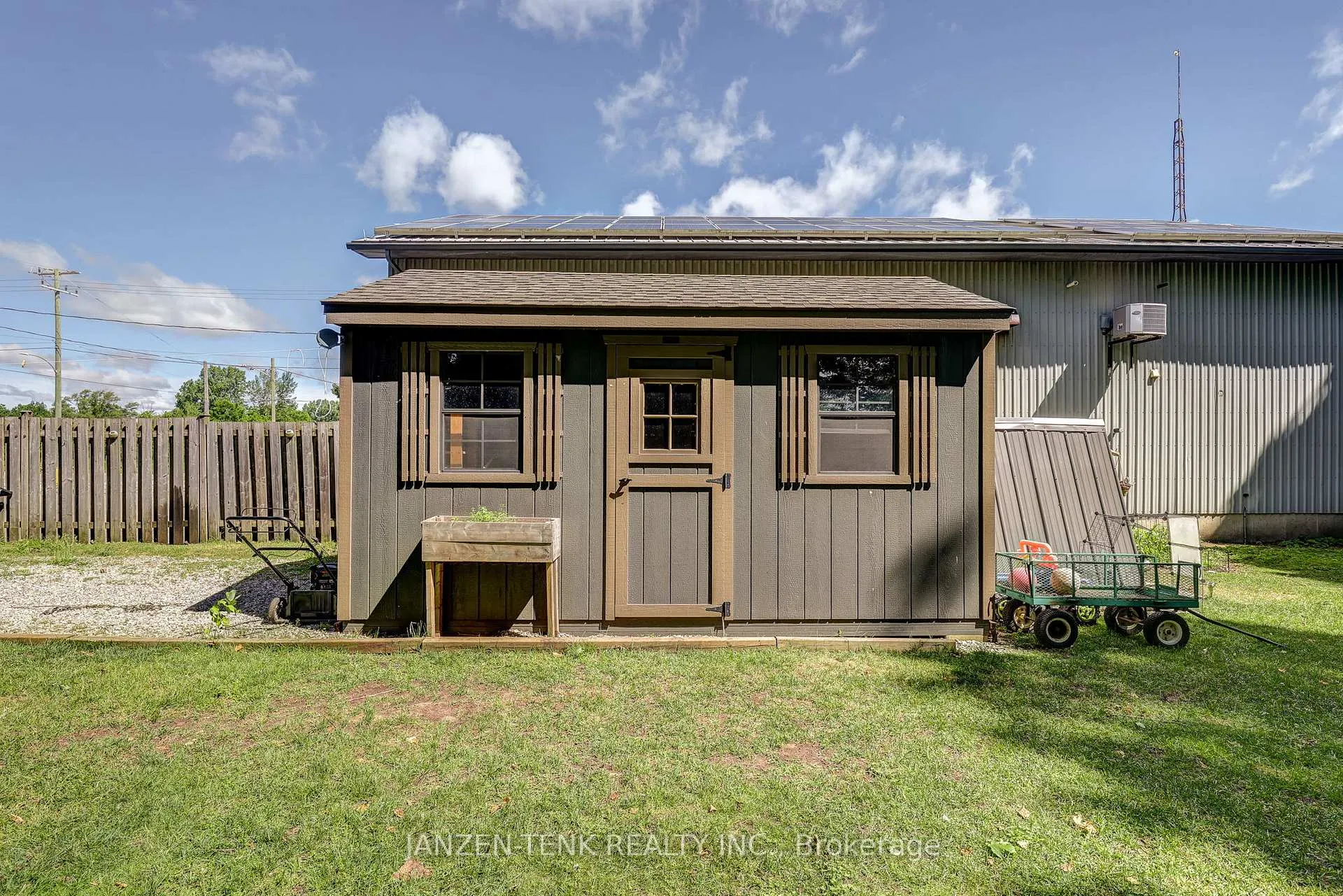 Photo 23 of 136 King Street, Tillsonburg — HOMEH