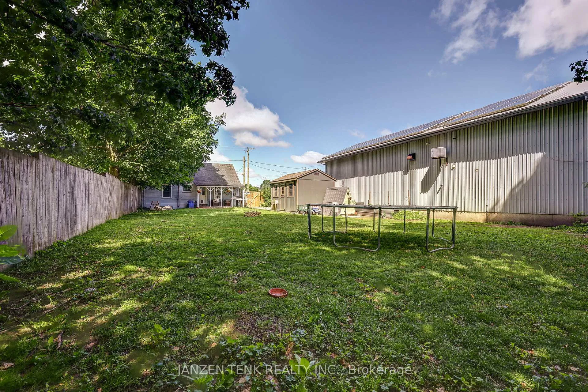 Photo 24 of 136 King Street, Tillsonburg — HOMEH