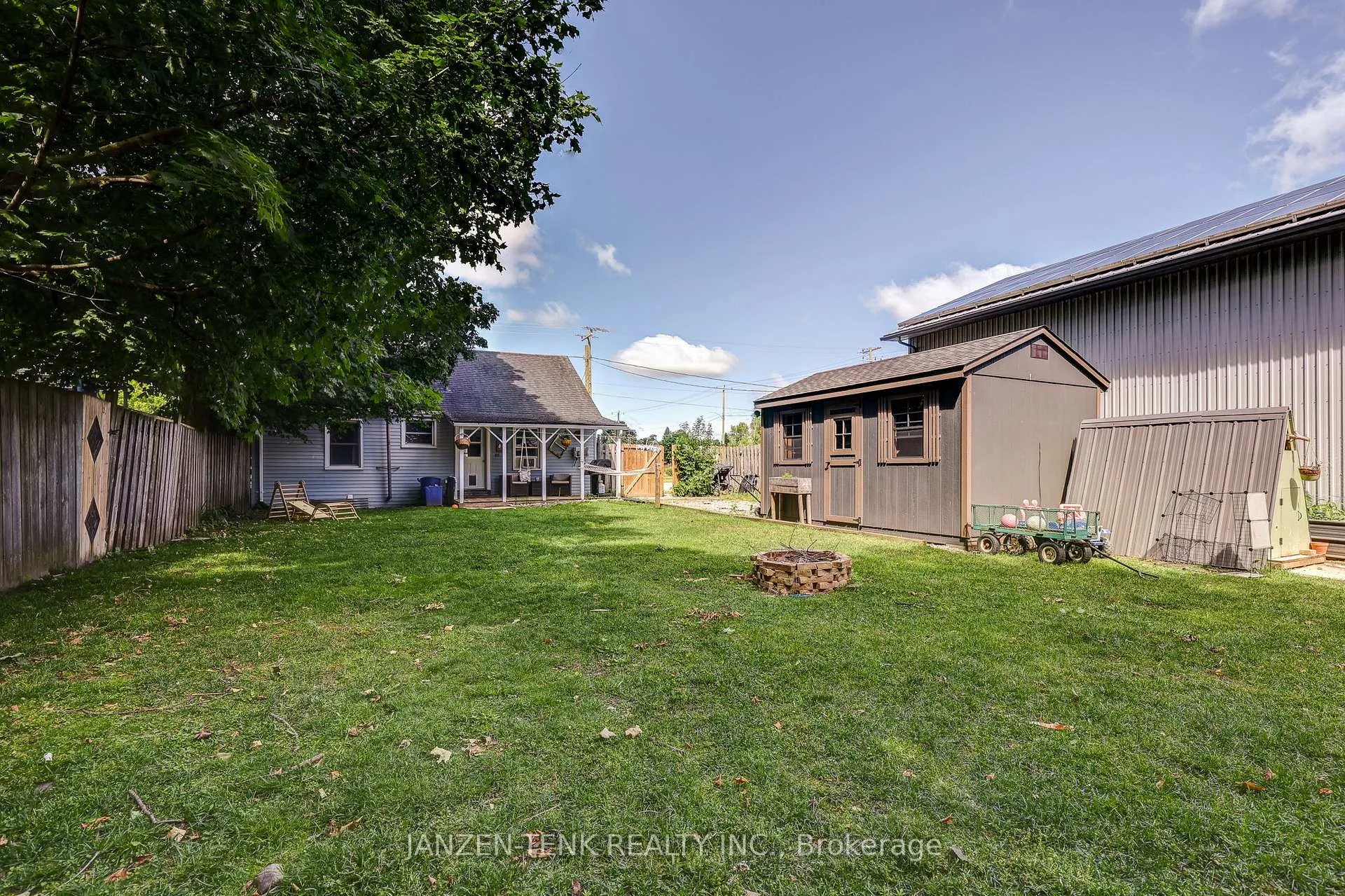 Photo 26 of 136 King Street, Tillsonburg — HOMEH