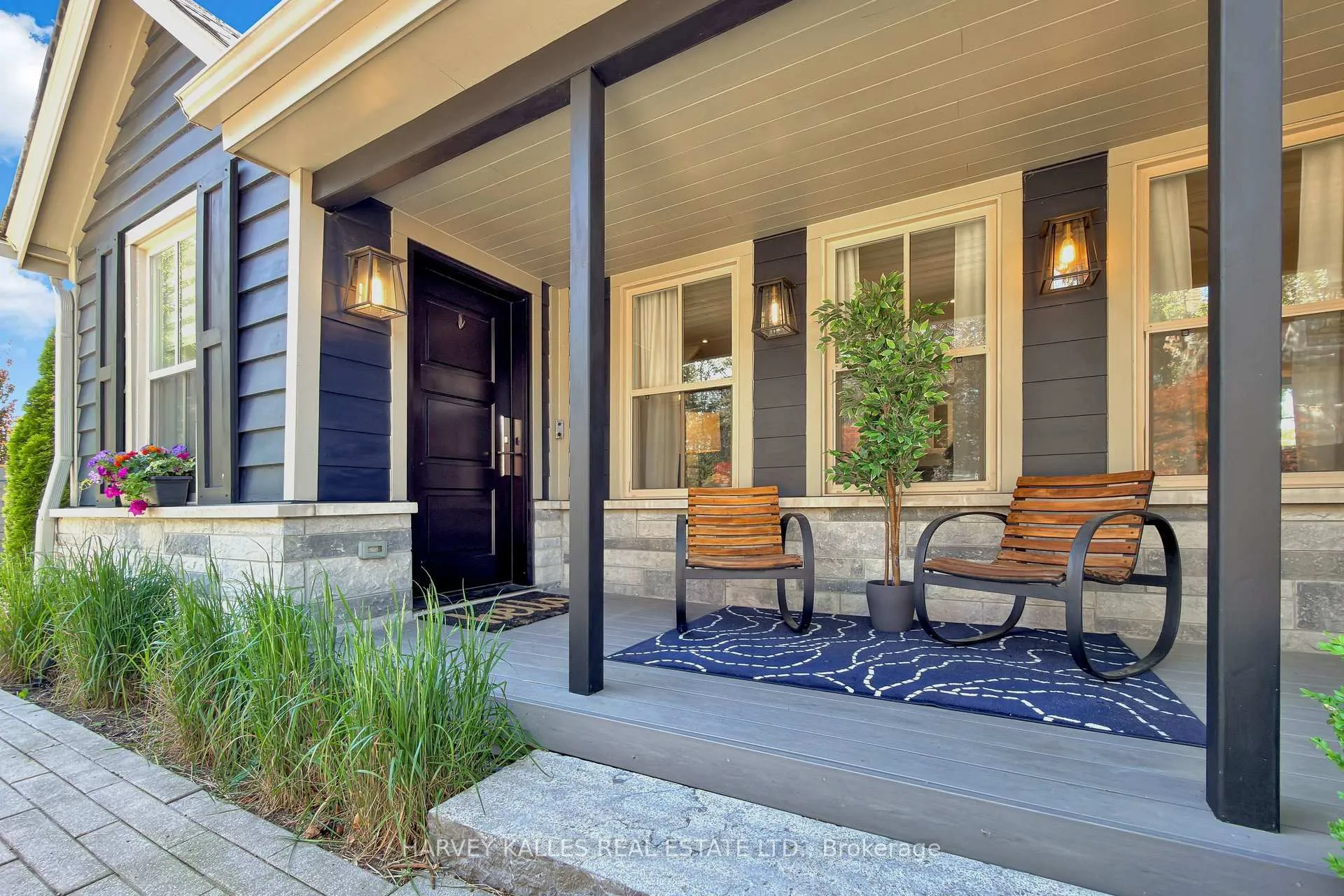 Photo 2 of 21 Kellam Street, Vaughan, Kleinburg — HOMEH
