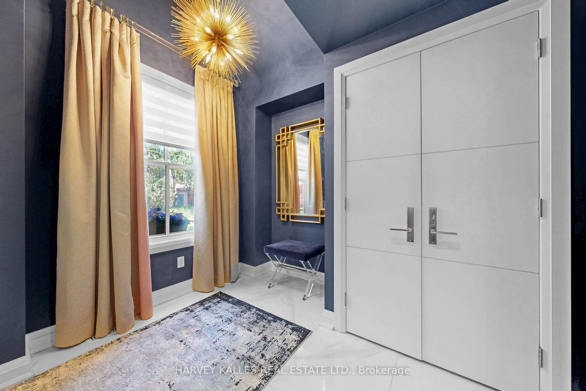 Photo 3 of 21 Kellam Street, Vaughan, Kleinburg — HOMEH