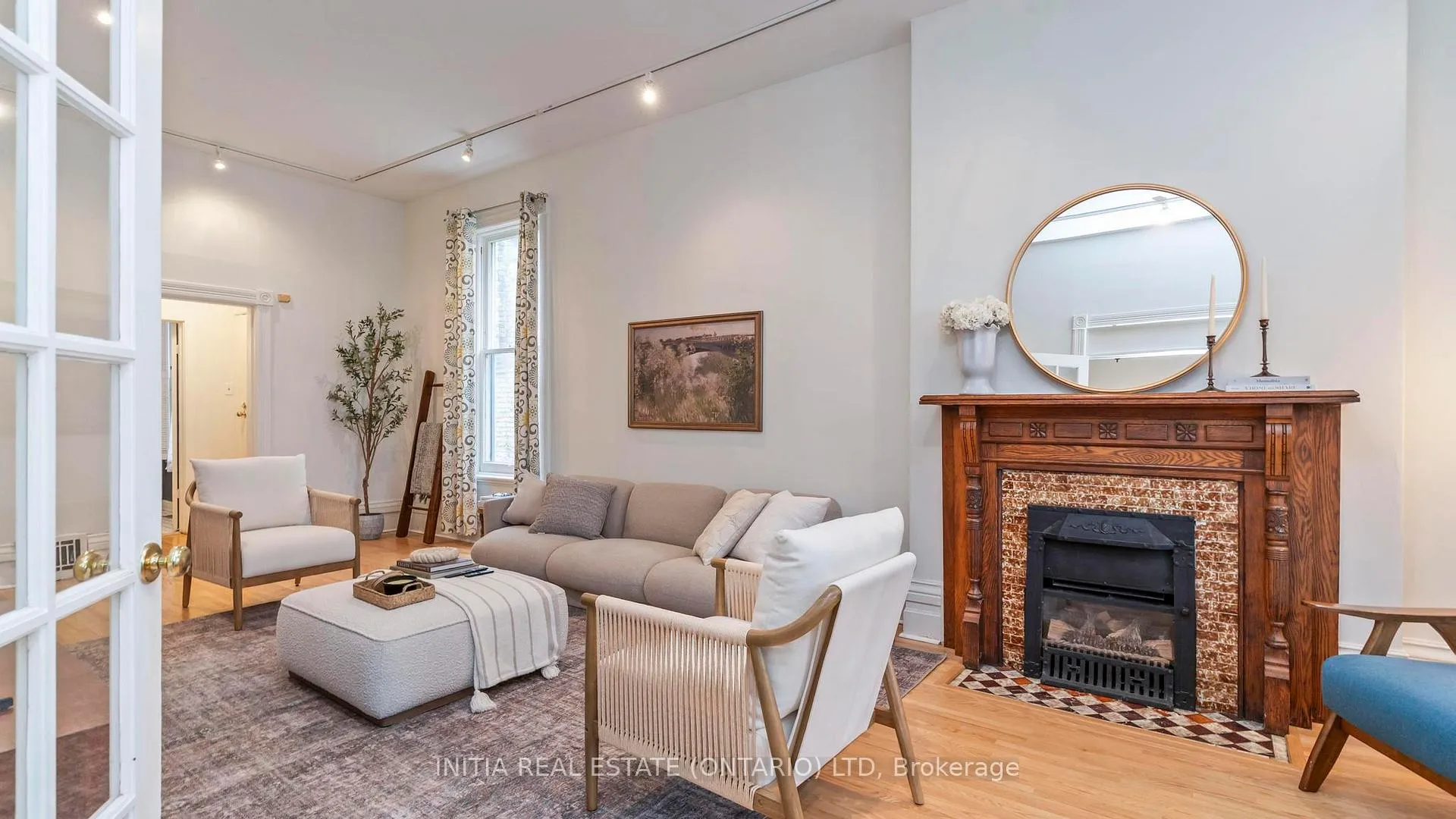 Photo 4 of 31 Cartwright Street, London, East F — HOMEH