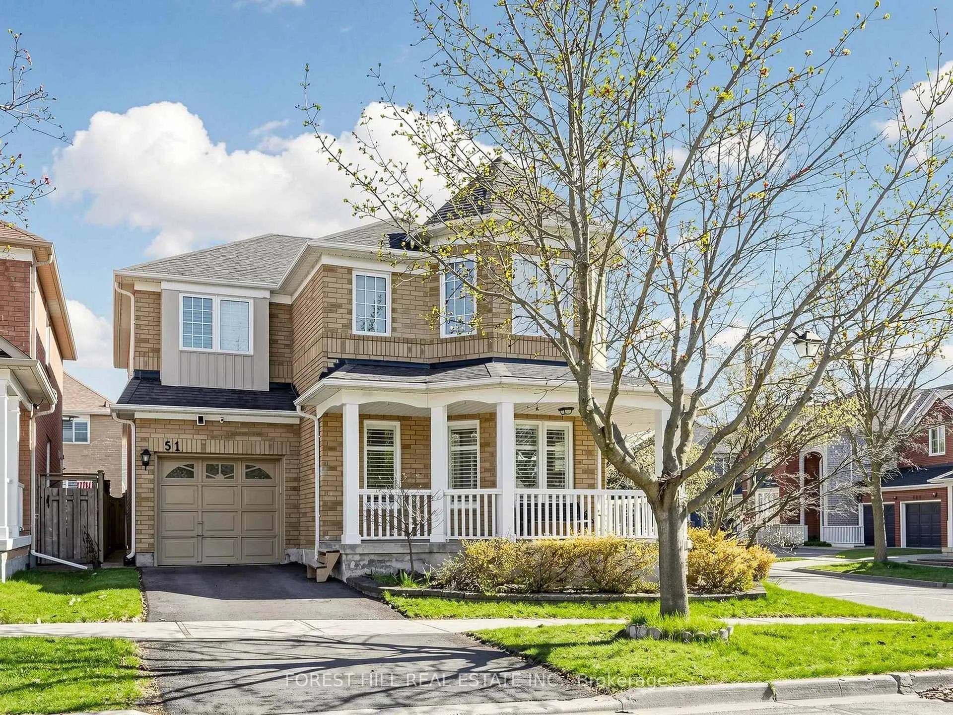 Photo 3 of 51 Winston Castle Drive, Markham, Berczy — HOMEH