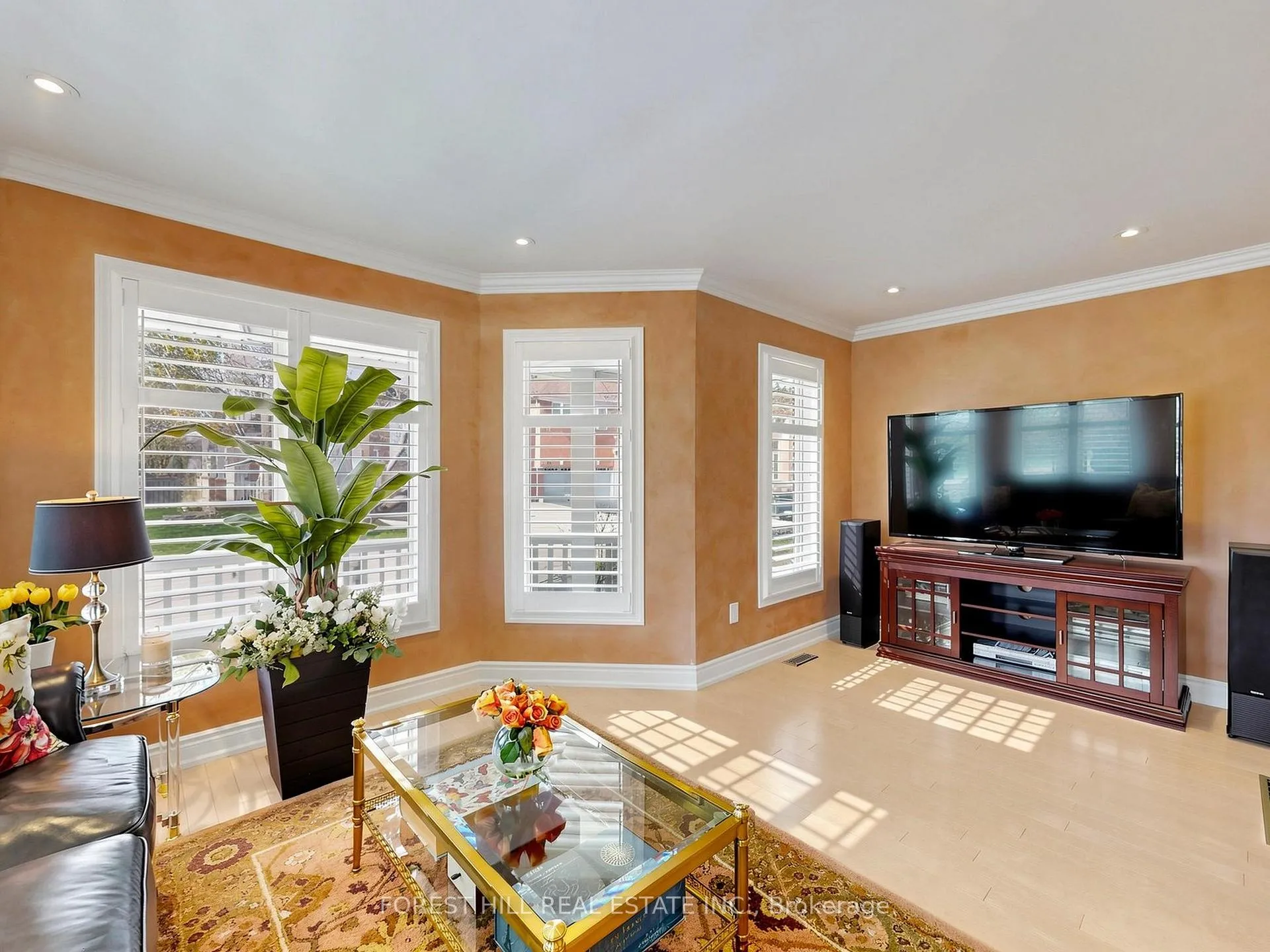 Photo 7 of 51 Winston Castle Drive, Markham, Berczy — HOMEH