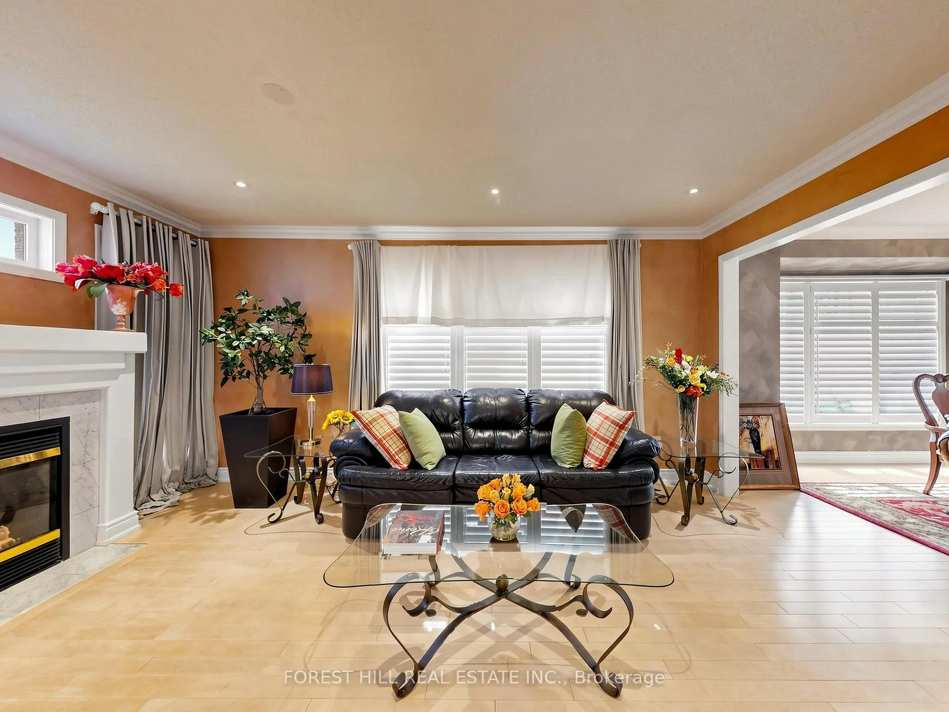 Photo 11 of 51 Winston Castle Drive, Markham, Berczy — HOMEH