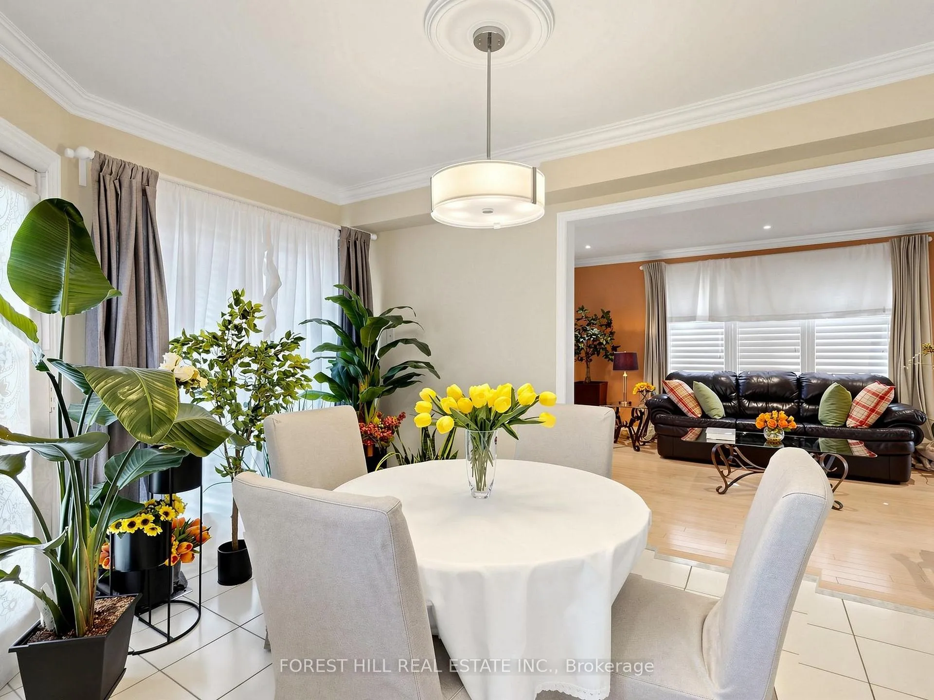 Photo 15 of 51 Winston Castle Drive, Markham, Berczy — HOMEH