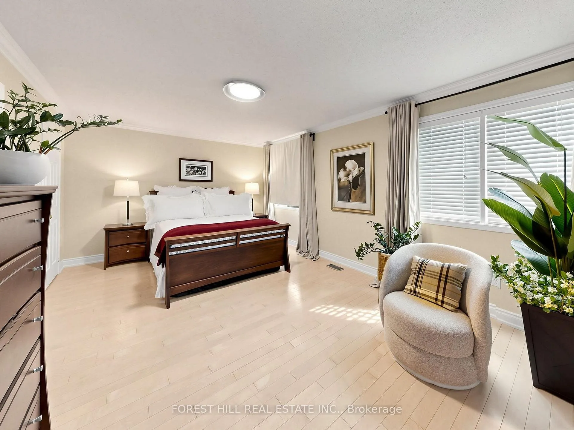 Photo 17 of 51 Winston Castle Drive, Markham, Berczy — HOMEH