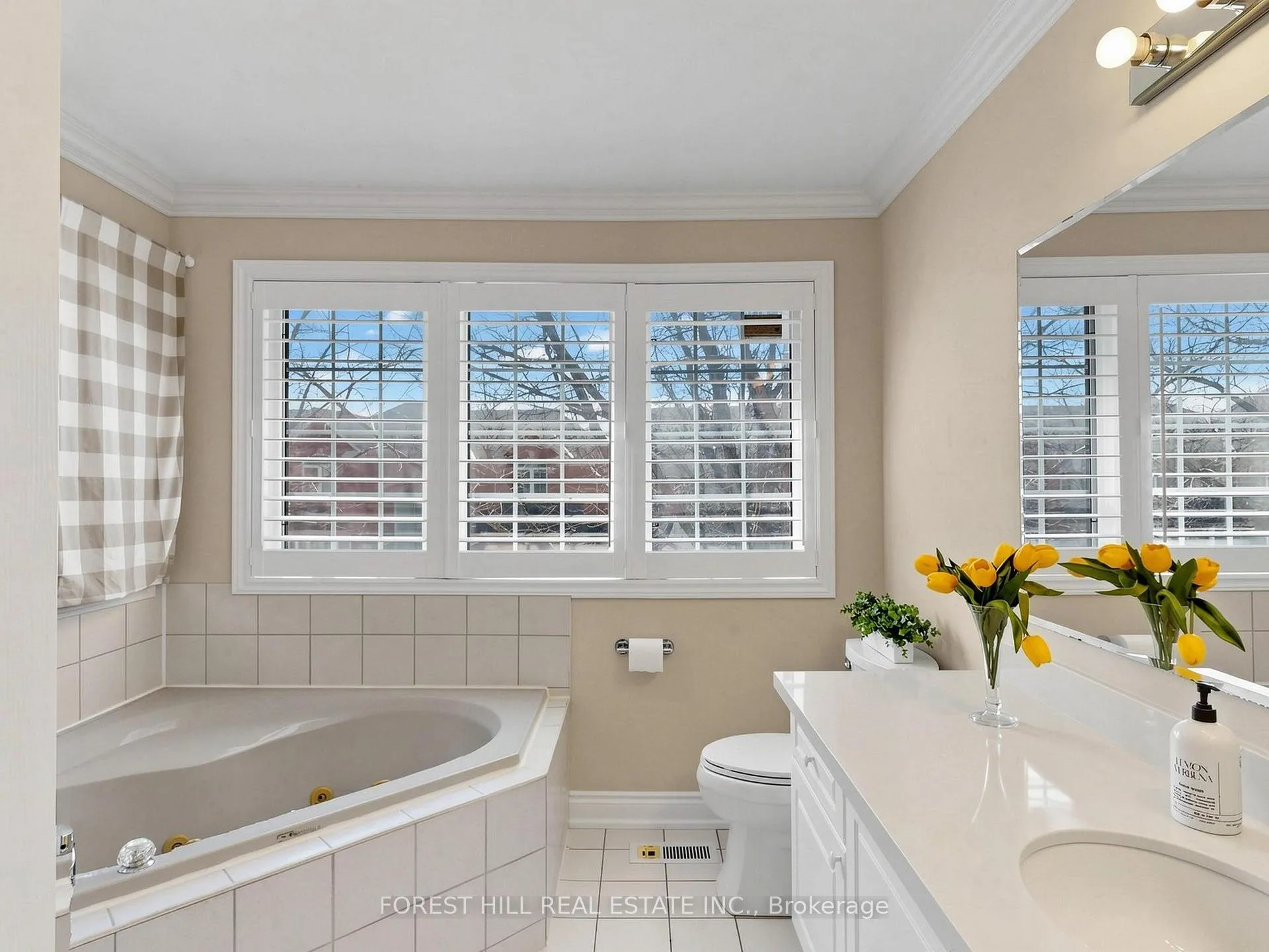 Photo 19 of 51 Winston Castle Drive, Markham, Berczy — HOMEH