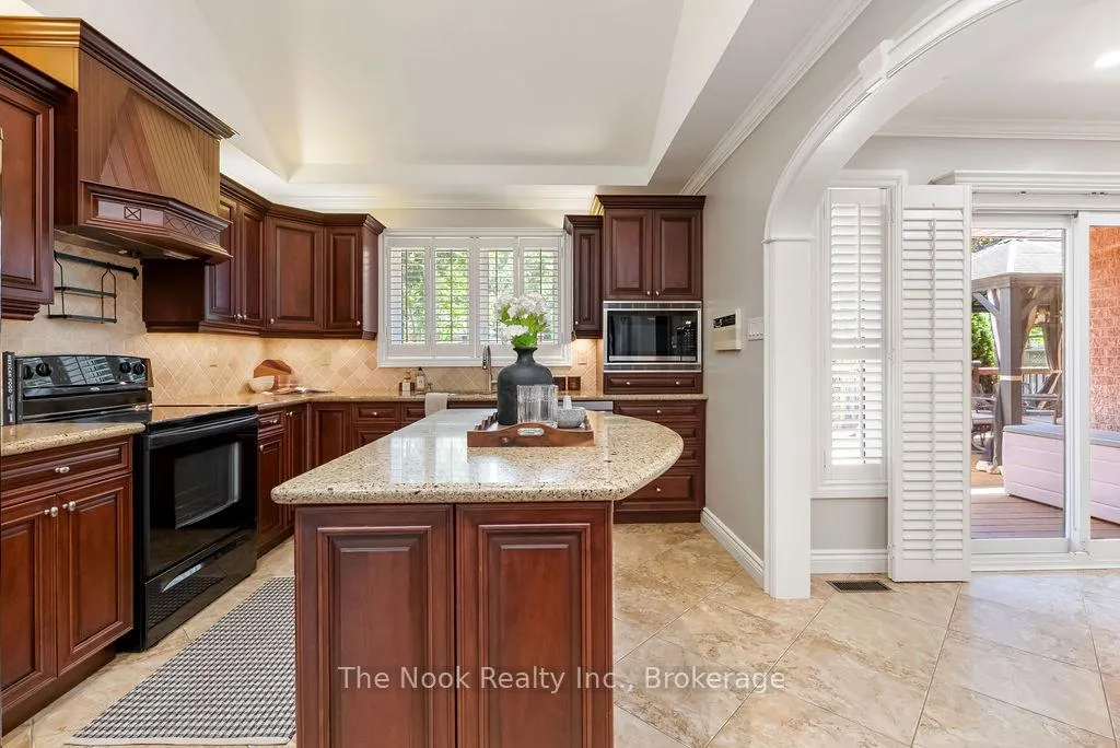 Photo 10 of 19 Patrick Drive, Whitby, Pringle Creek — HOMEH
