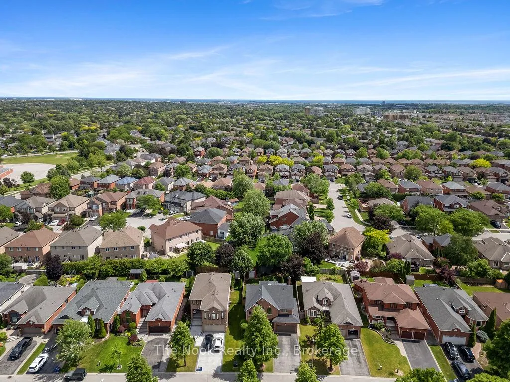 Photo 47 of 19 Patrick Drive, Whitby, Pringle Creek — HOMEH