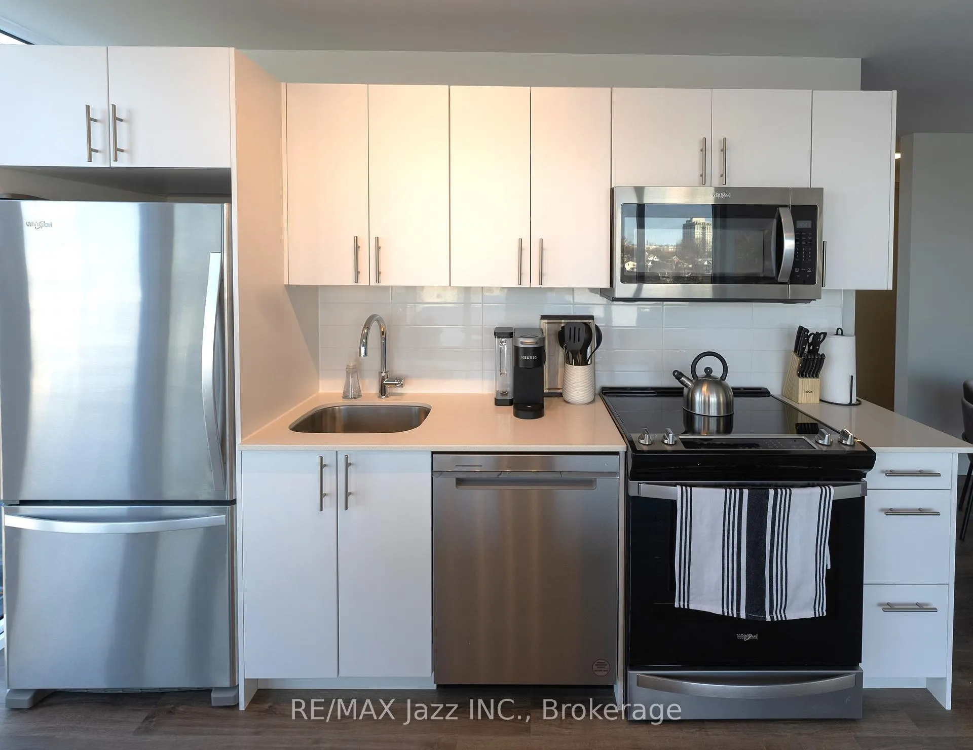 Photo 3 of Unit 403, 80 Bond Street E, Oshawa, O'Neill — HOMEH
