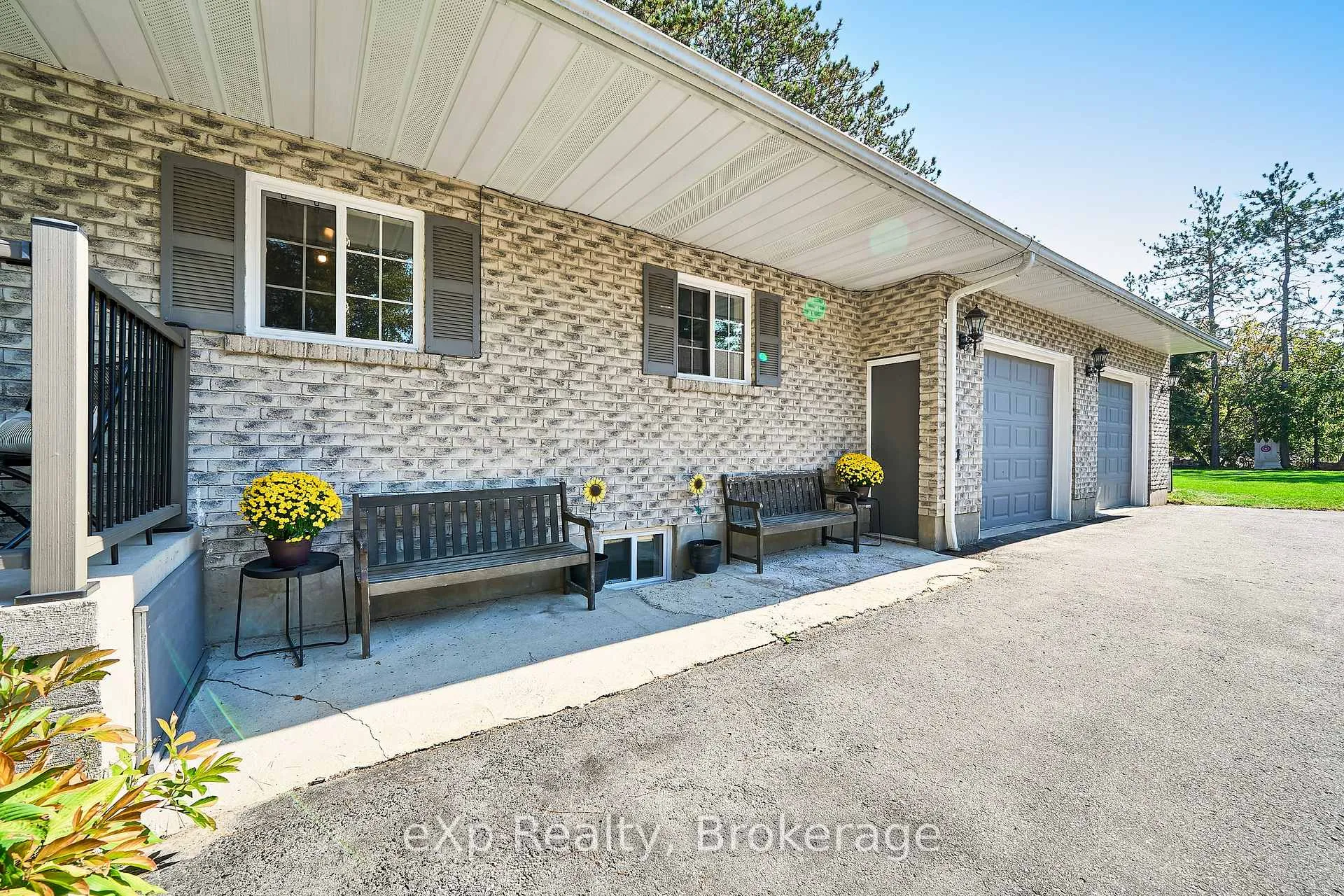 Photo 4 of 9 Hilda Avenue, Uxbridge, Rural Uxbridge — HOMEH