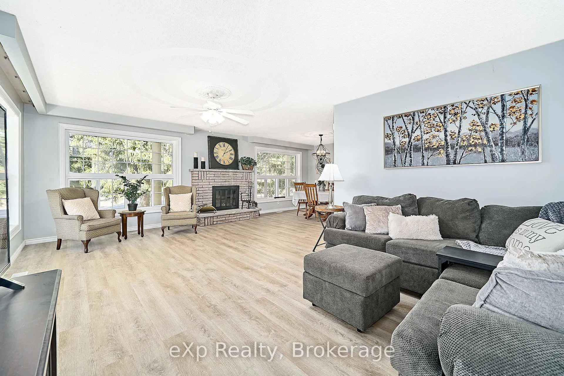 Photo 16 of 9 Hilda Avenue, Uxbridge, Rural Uxbridge — HOMEH