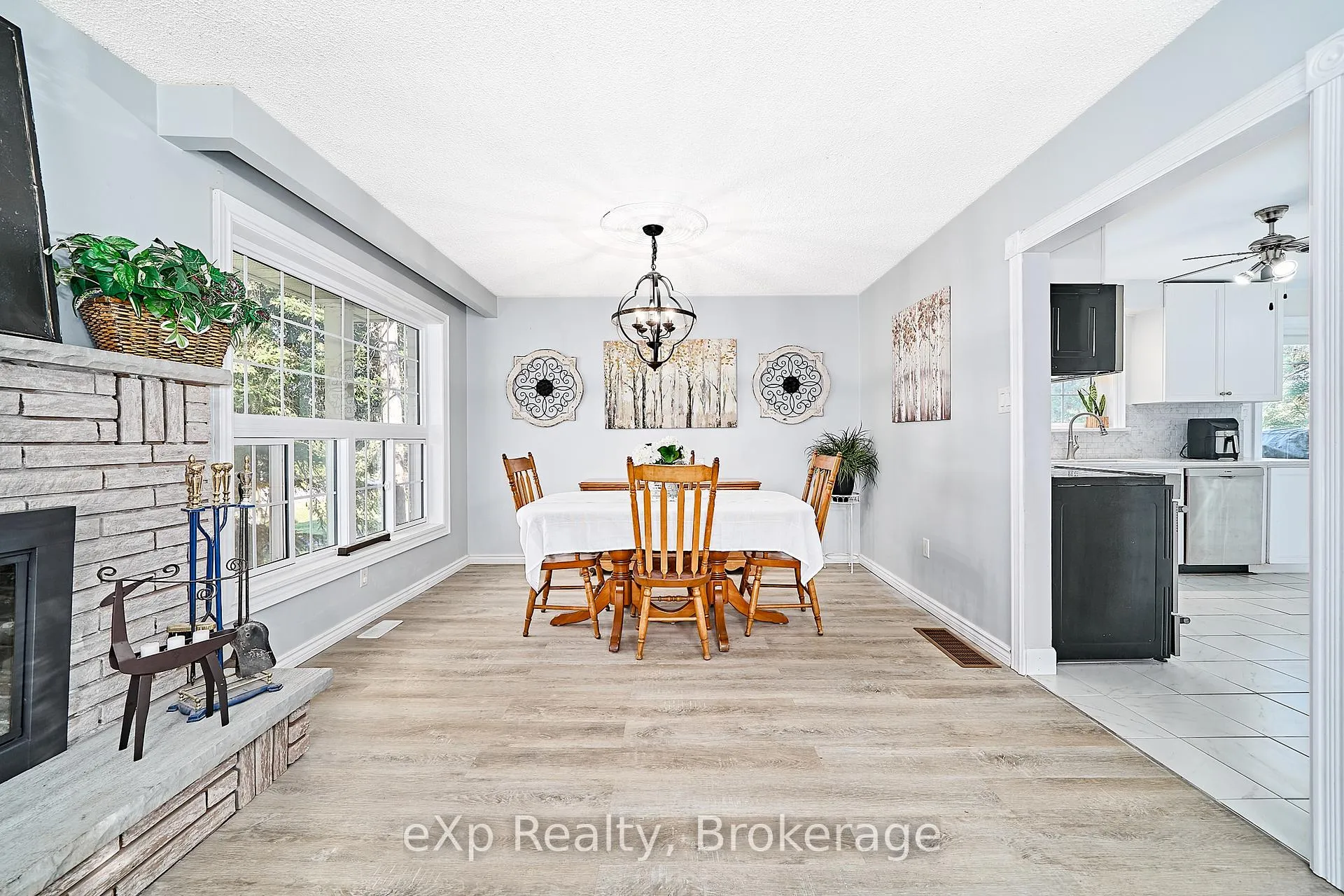 Photo 20 of 9 Hilda Avenue, Uxbridge, Rural Uxbridge — HOMEH