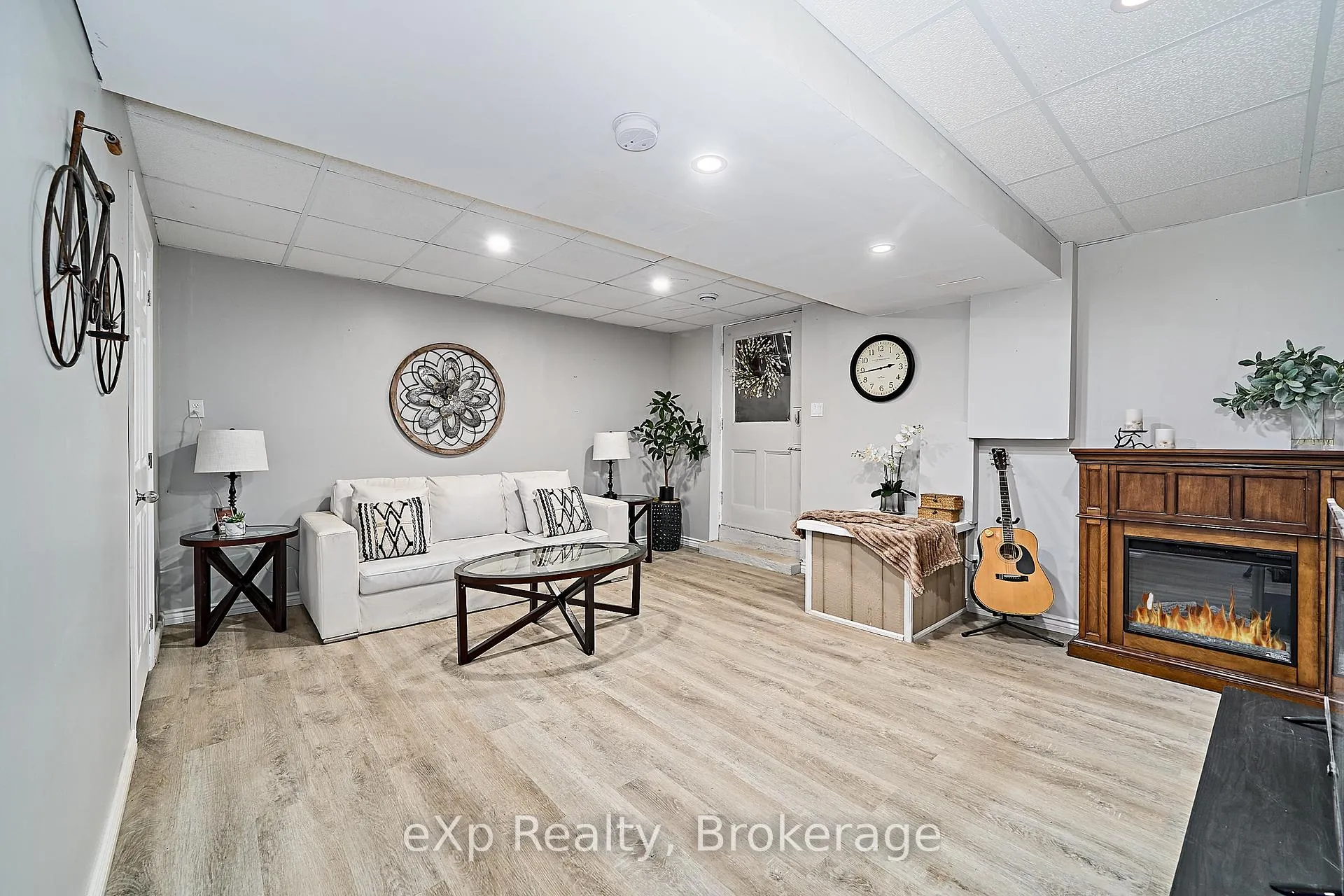 Photo 36 of 9 Hilda Avenue, Uxbridge, Rural Uxbridge — HOMEH