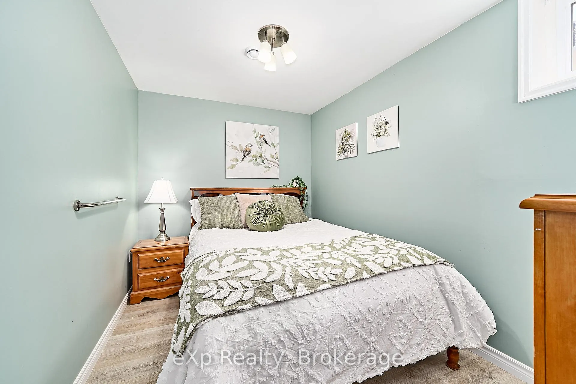 Photo 38 of 9 Hilda Avenue, Uxbridge, Rural Uxbridge — HOMEH