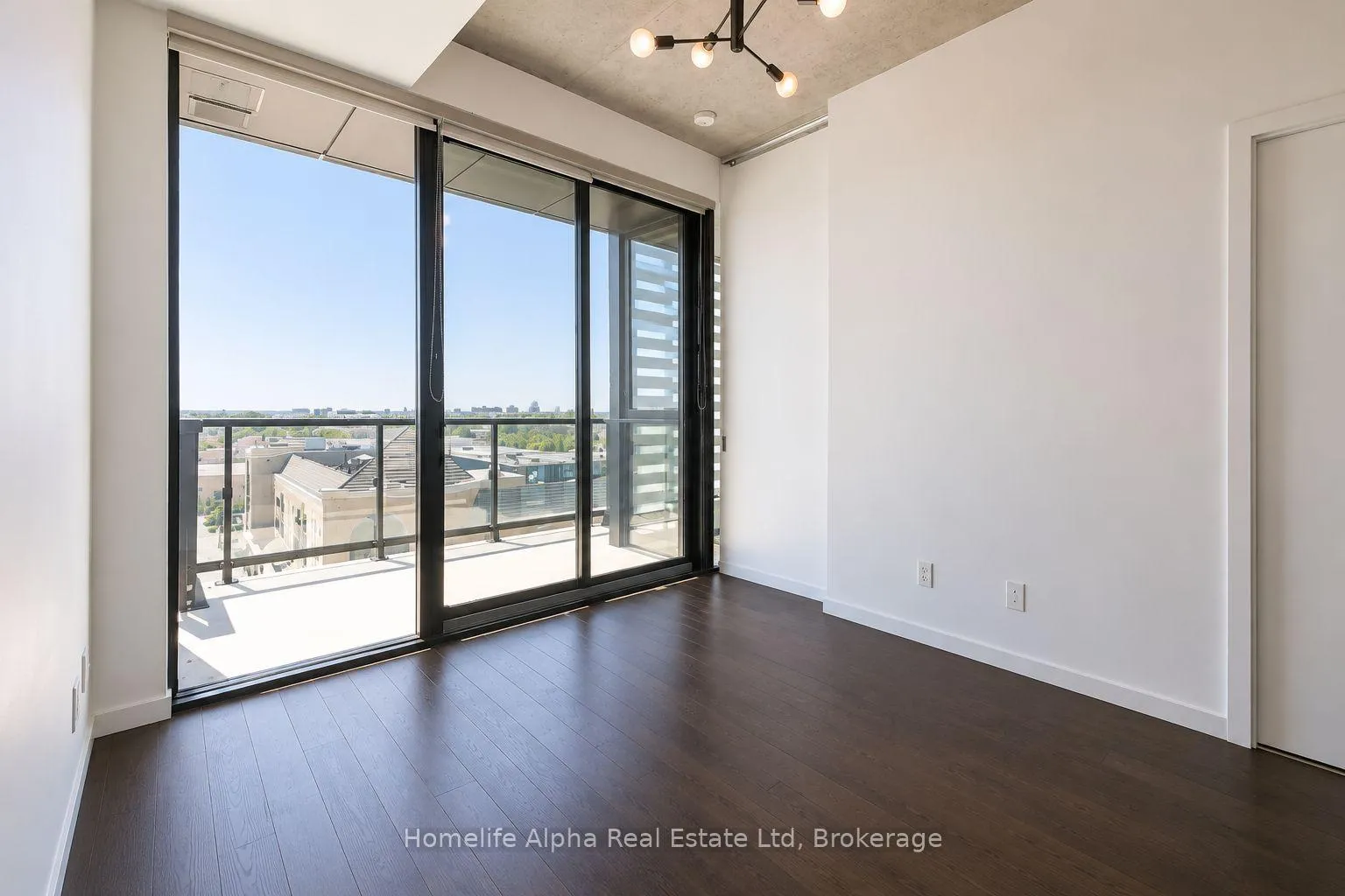 Photo 7 of Unit 713, 7 Smith Crescent, Etobicoke, Stonegate-Queensway — HOMEH