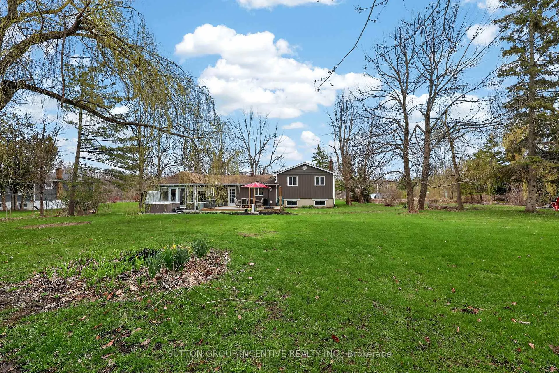 Photo 56 of 10 Springhome Road, Oro-Medonte, Rural Oro-Medonte — HOMEH