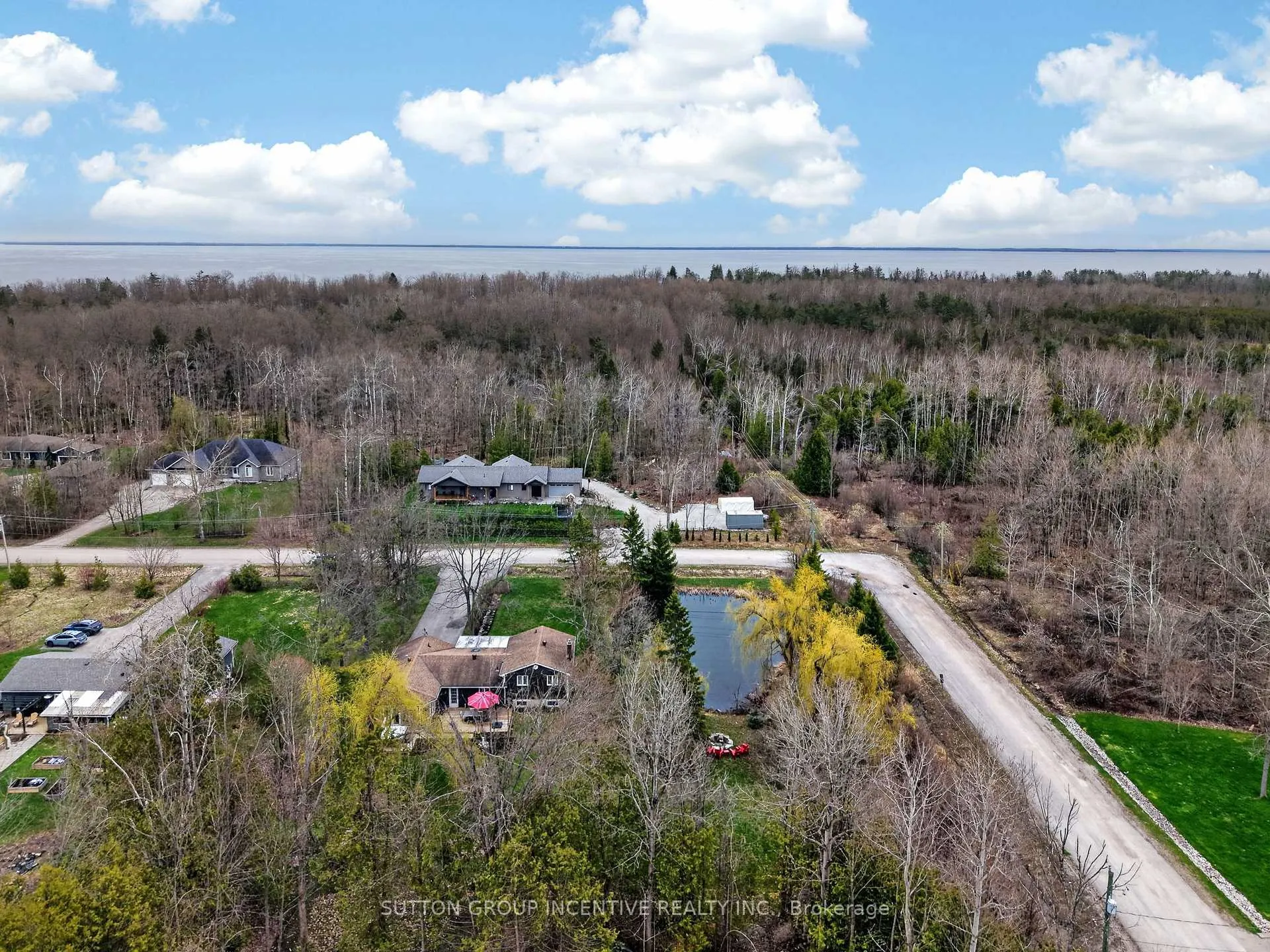 Photo 74 of 10 Springhome Road, Oro-Medonte, Rural Oro-Medonte — HOMEH